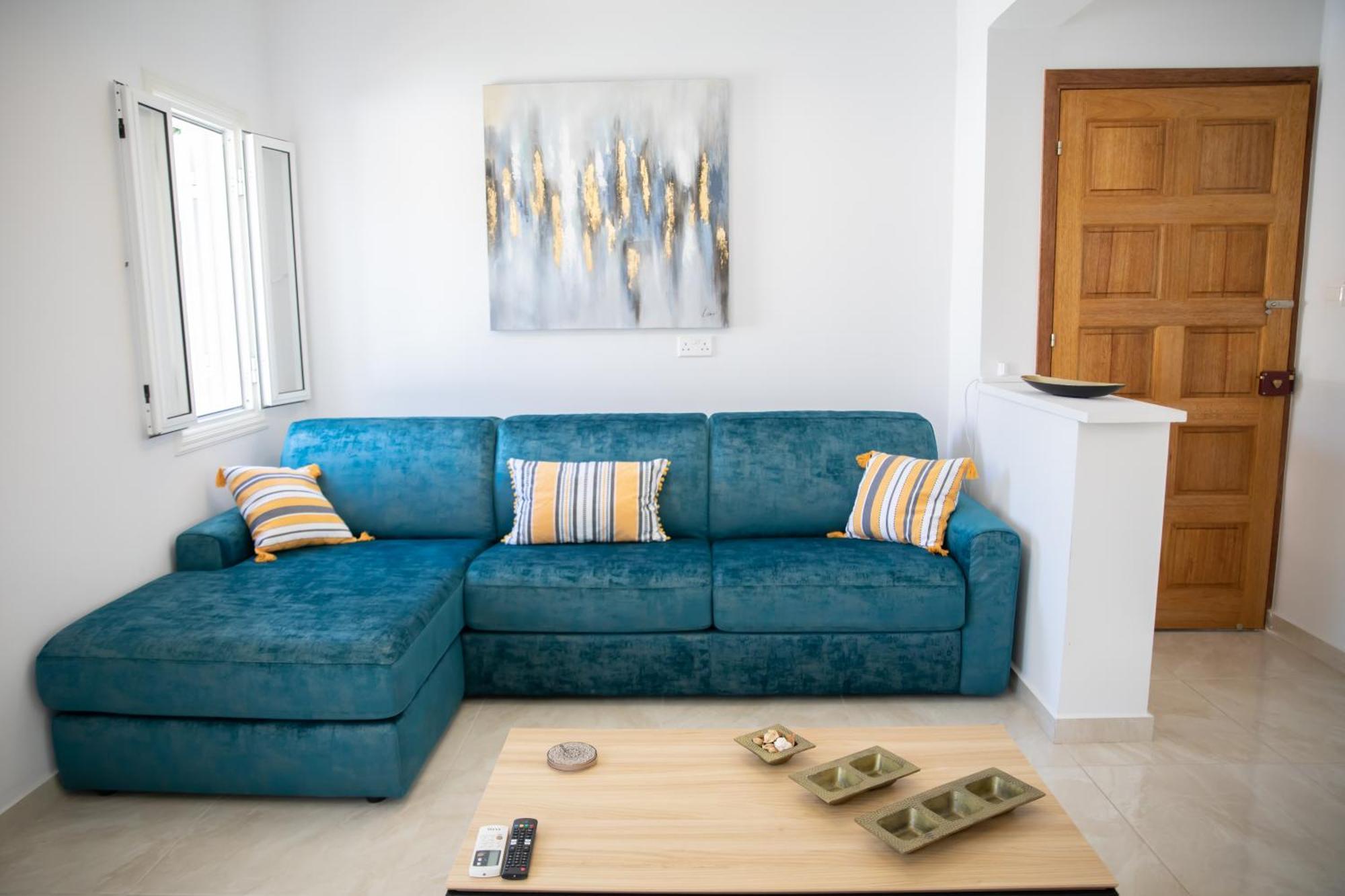 Villa Taheli Riverside Townhouse In Tourist Area *